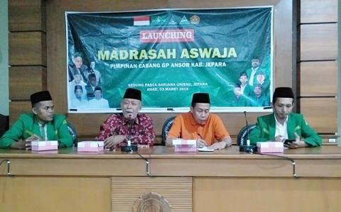 Peserta mengikuti agenda kaderisasi PCNU Pengurus Cabang Kabupaten Buleleng
